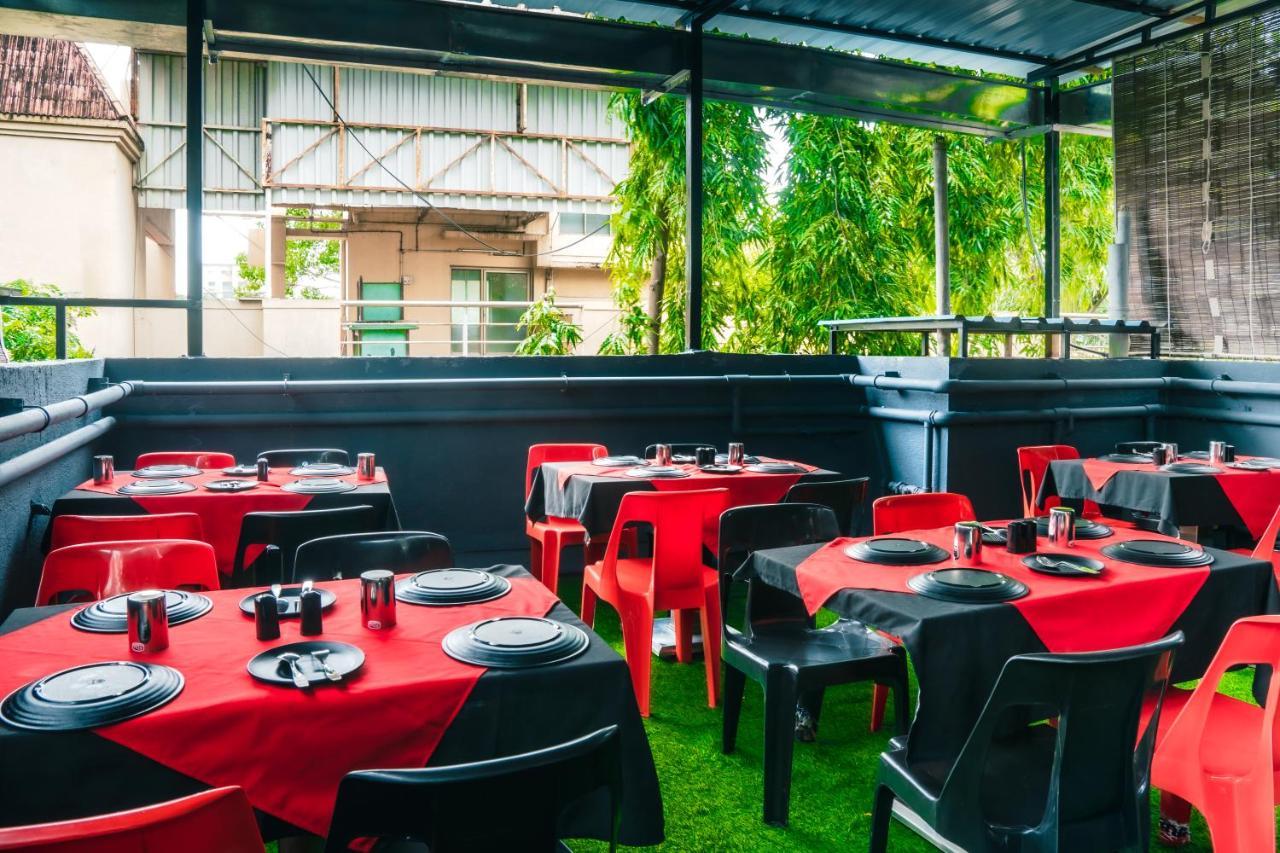 Treebo Serenity Inn, Koregaon Park Pune Extérieur photo